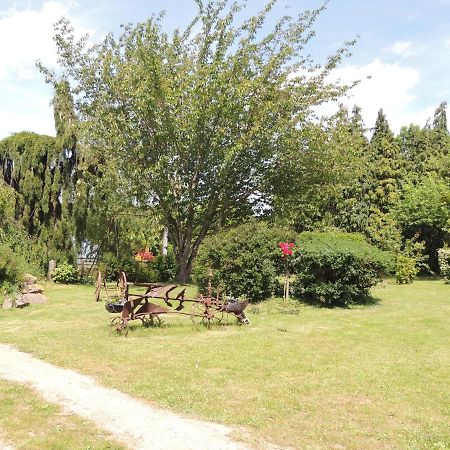La Ferme Du Bourg Bed & Breakfast Eraines ภายนอก รูปภาพ